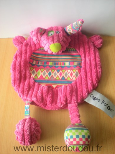 Globe trotoys Lapin Rose - Très bon état