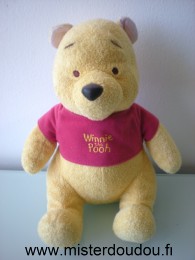 Marque Inconnue Ours Jaune tshirt rouge winnie the pooh - Très bon état